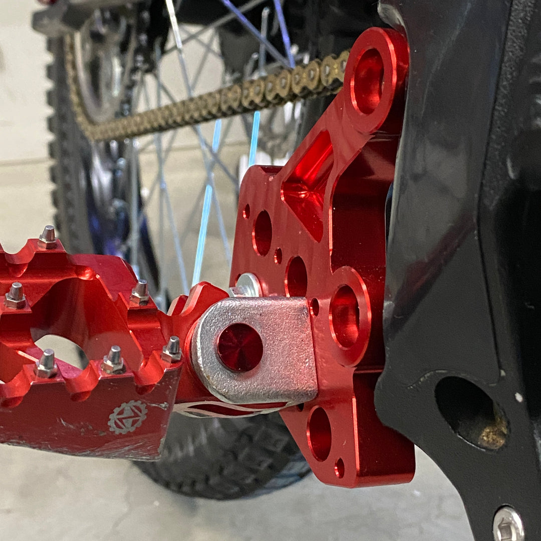 ZEAL Titanium Foot Peg Pins