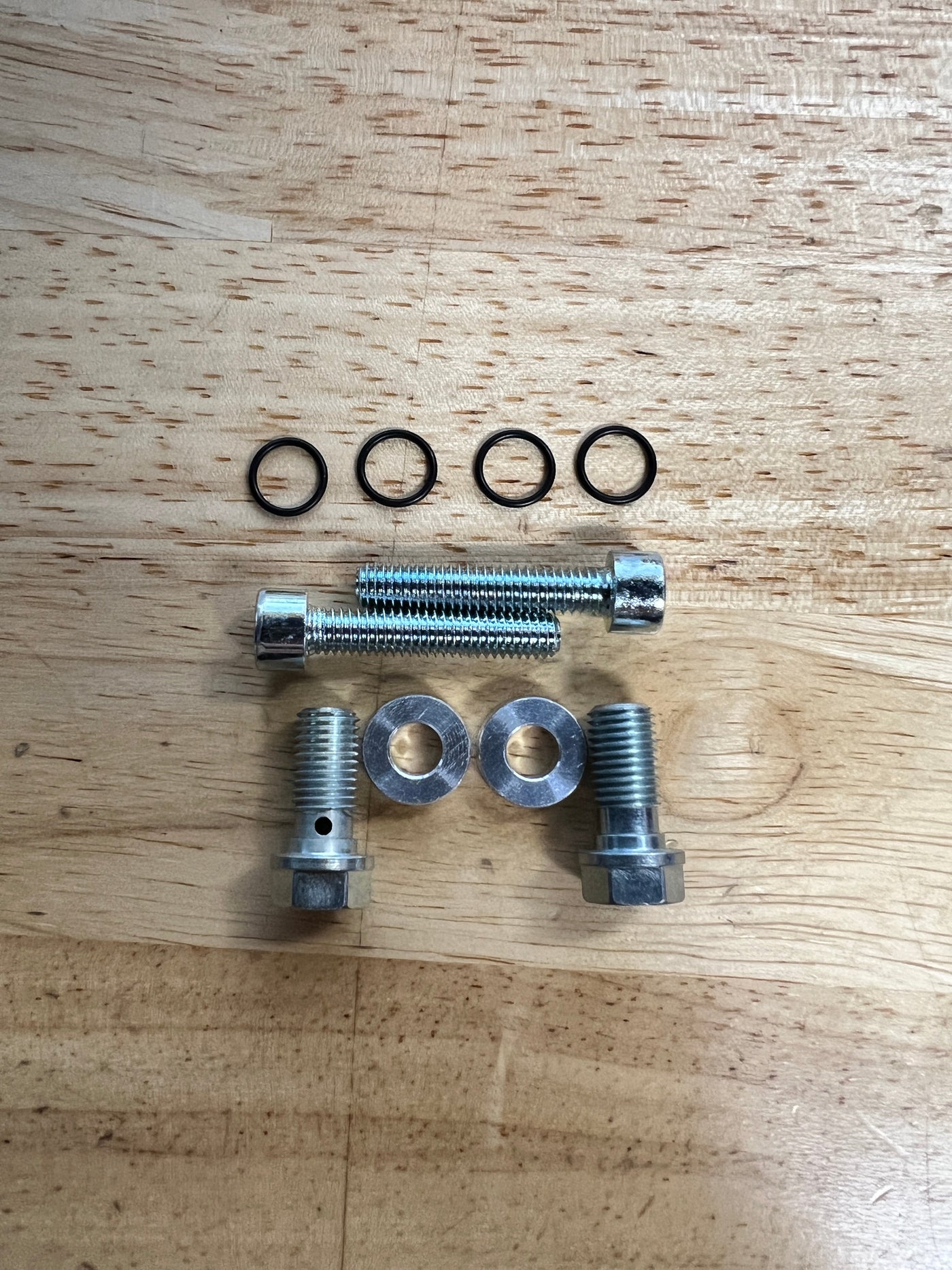 Volar Sport | Rear brake bolt set