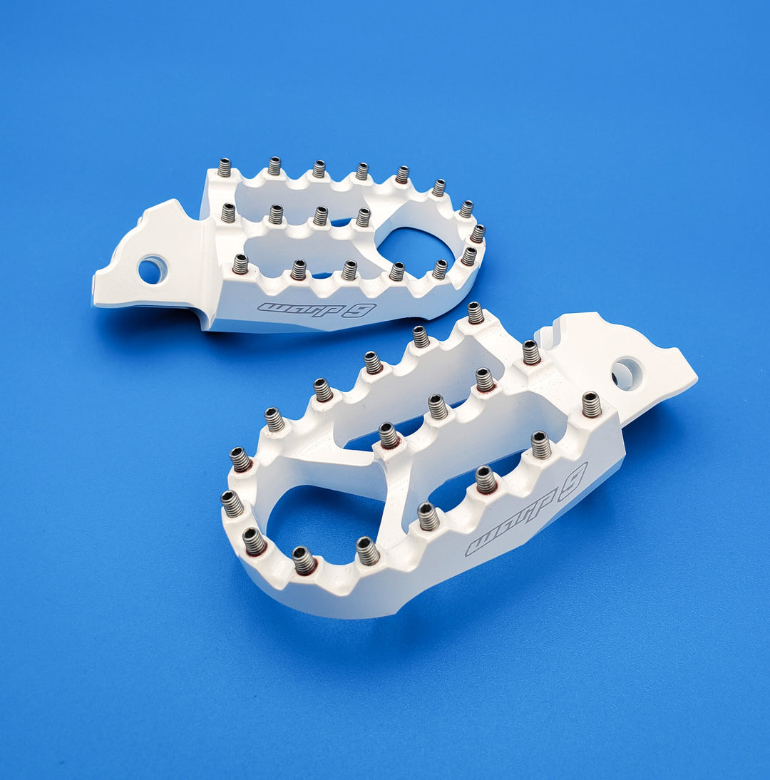 Warp 9 Aluminium Foot Pegs Extra wide (TALARIA)