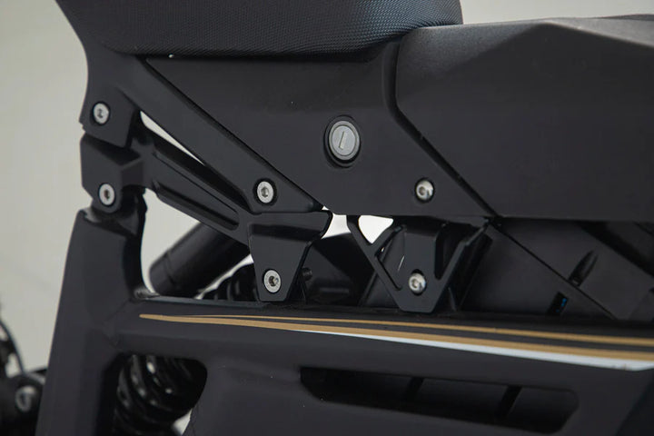 riseriaページ ZEAL Seat Riser Kit (TALARIA) – Zeal Racing