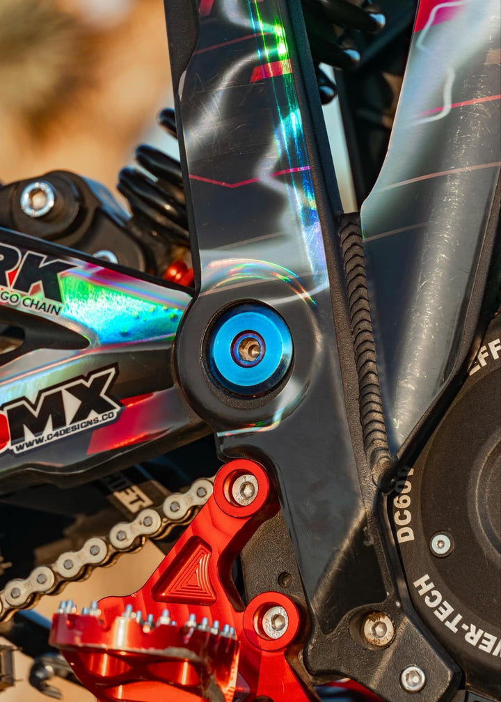 Titanium Swingarm Bolts (TALARIA)